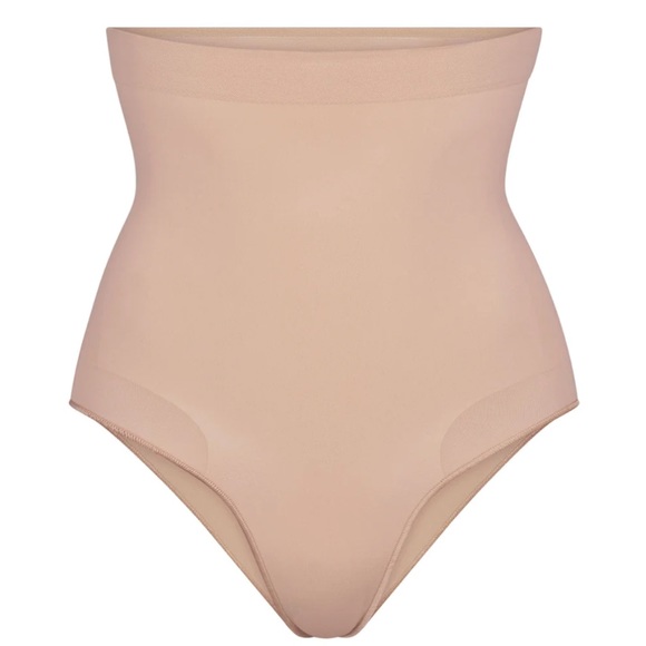 Skims Seamless  High Waist Brief - Picture 1 of 6